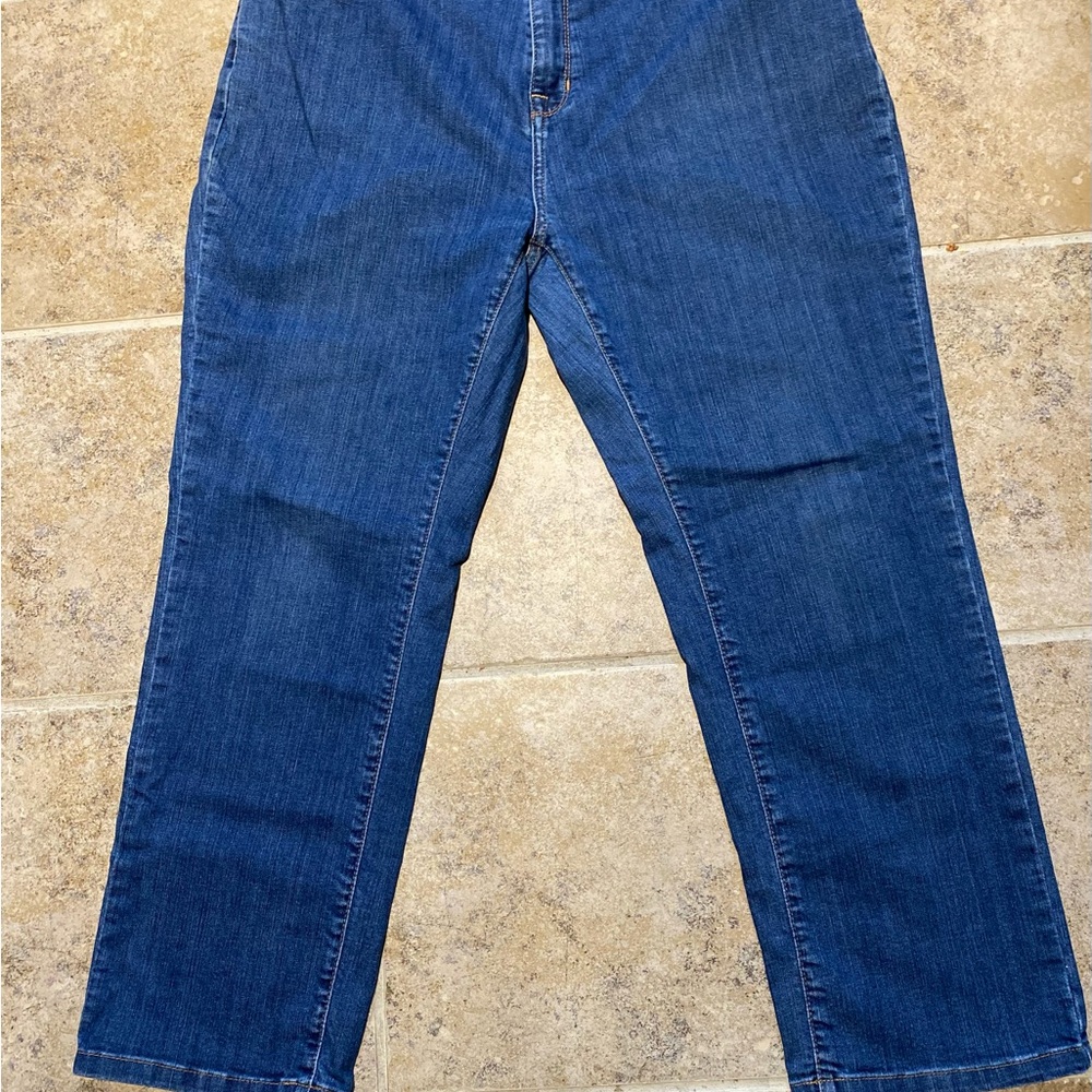 L.L. Bean - Woman’s classic fit blue denim high rise stretch crop jeans, 18P